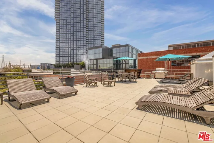 530 Molino Street 213, Los Angeles, California 90013
