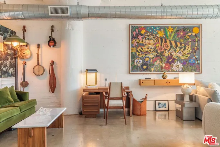 530 Molino Street 213, Los Angeles, California 90013