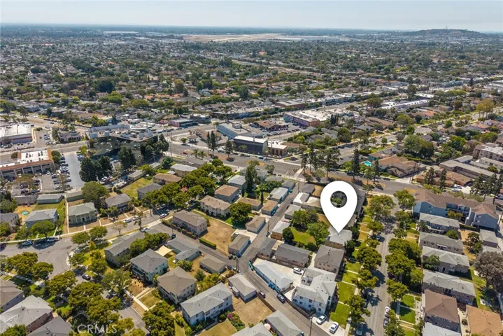 4322 Elm Avenue, Long Beach, California 90807