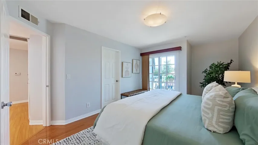 522 W Stocker 6, Glendale, California 91202