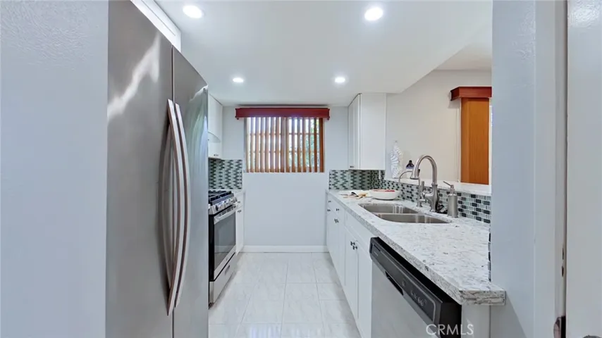 522 W Stocker 6, Glendale, California 91202