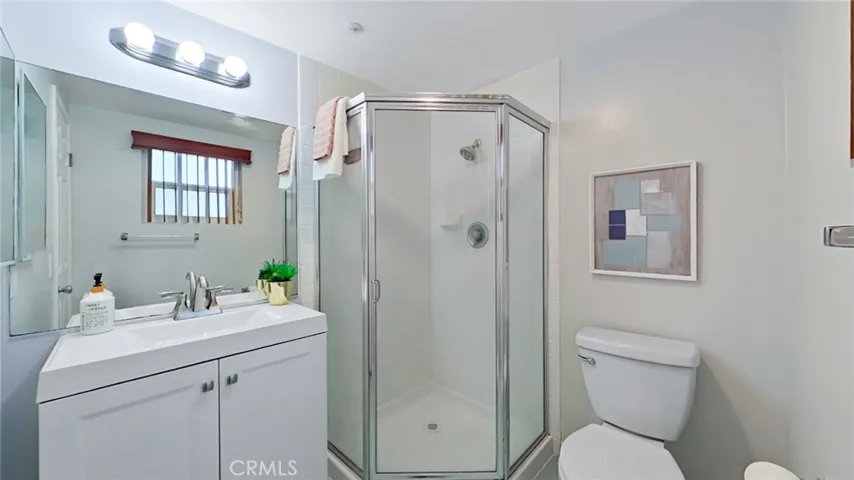 522 W Stocker 6, Glendale, California 91202
