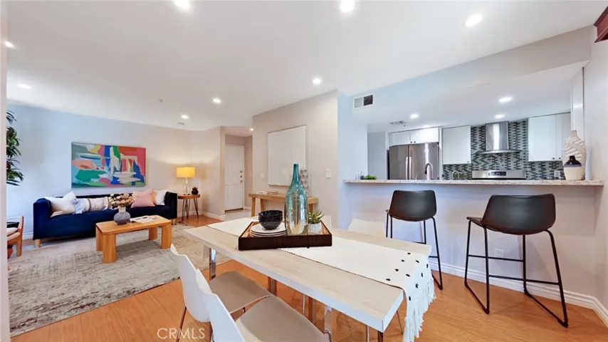 522 W Stocker 6, Glendale, California 91202