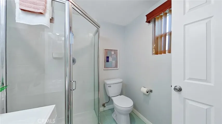 522 W Stocker 6, Glendale, California 91202
