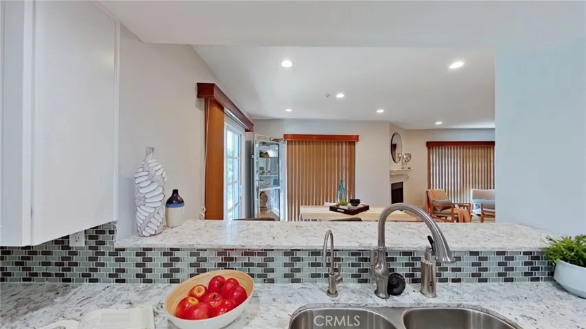 522 W Stocker 6, Glendale, California 91202