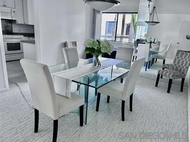 7550 Eads Avenue 203, La Jolla, California 92037