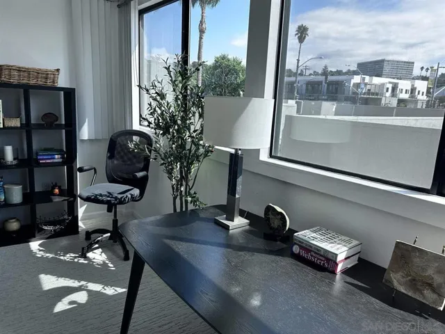 7550 Eads Avenue 203, La Jolla, California 92037