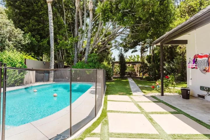 6638 Blucher Avenue, Van Nuys, California 91406