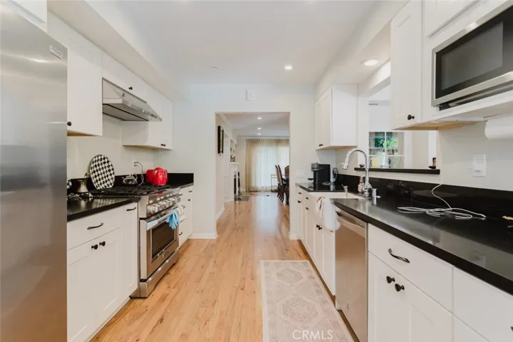 6638 Blucher Avenue, Van Nuys, California 91406