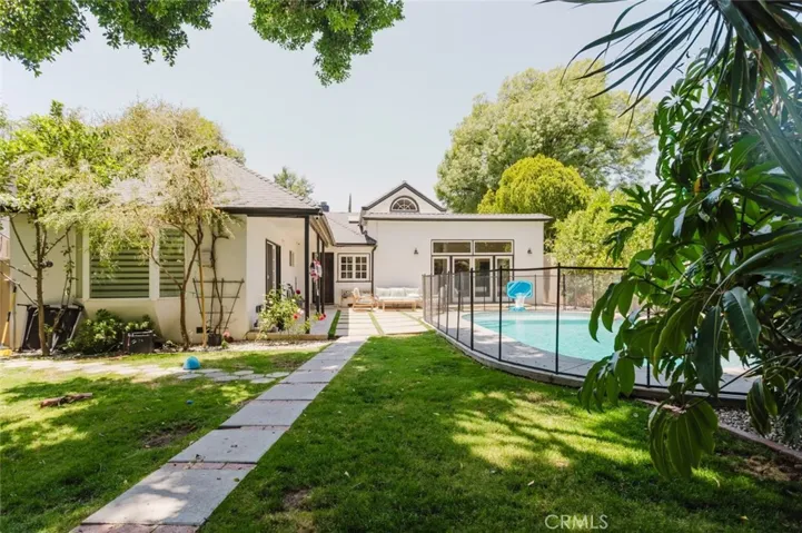 6638 Blucher Avenue, Van Nuys, California 91406