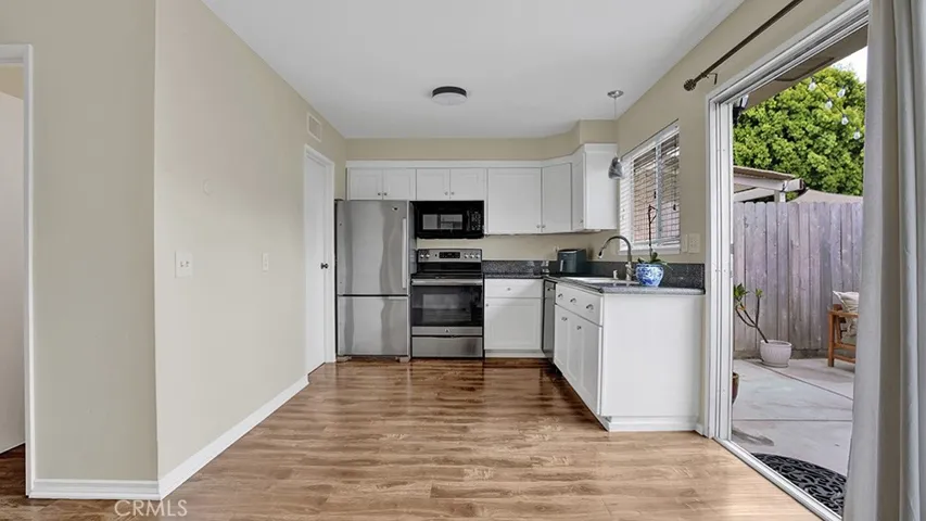 1424 Deauville Place, Costa Mesa, California 92626