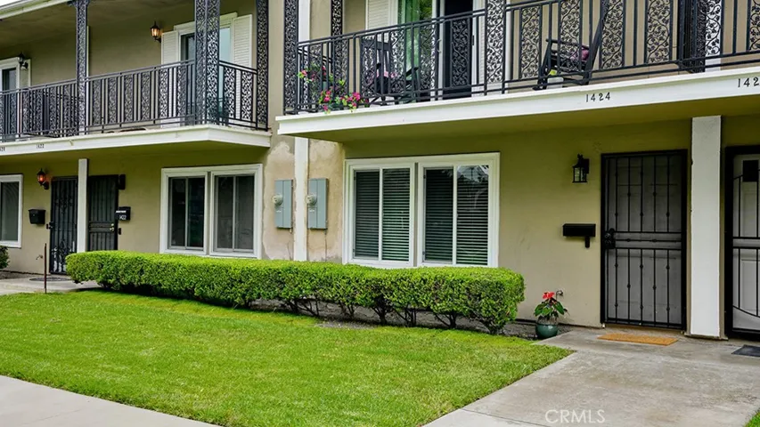 1424 Deauville Place, Costa Mesa, California 92626