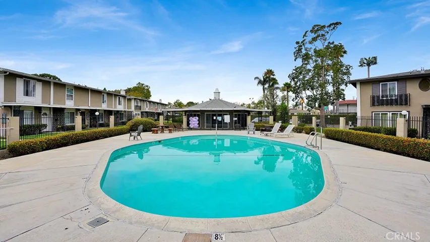 1424 Deauville Place, Costa Mesa, California 92626