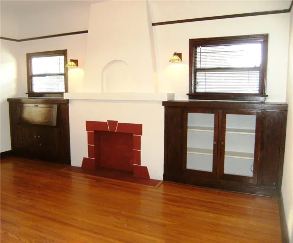 845 Living Room