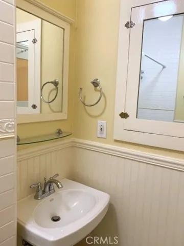 #3 Bath Room