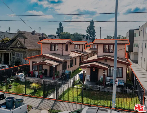 634 E Adams Boulevard, Los Angeles, California 90011