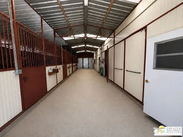 barn