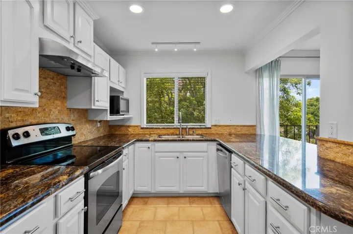 28100 Ridgefern Court, Rancho Palos Verdes, California 90275