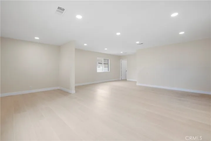 7108 Quakertown Avenue, Winnetka, California 91306