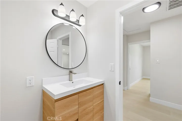 7108 Quakertown Avenue, Winnetka, California 91306