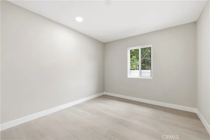 7108 Quakertown Avenue, Winnetka, California 91306