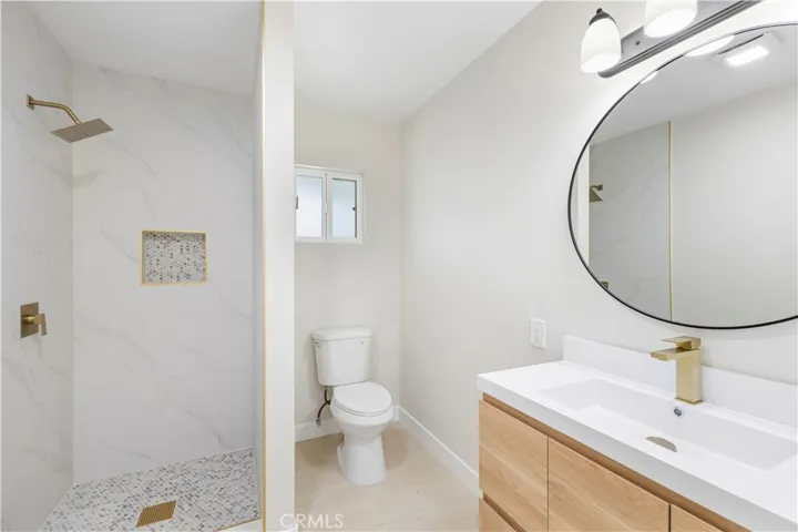 7108 Quakertown Avenue, Winnetka, California 91306