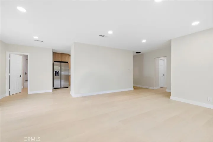 7108 Quakertown Avenue, Winnetka, California 91306