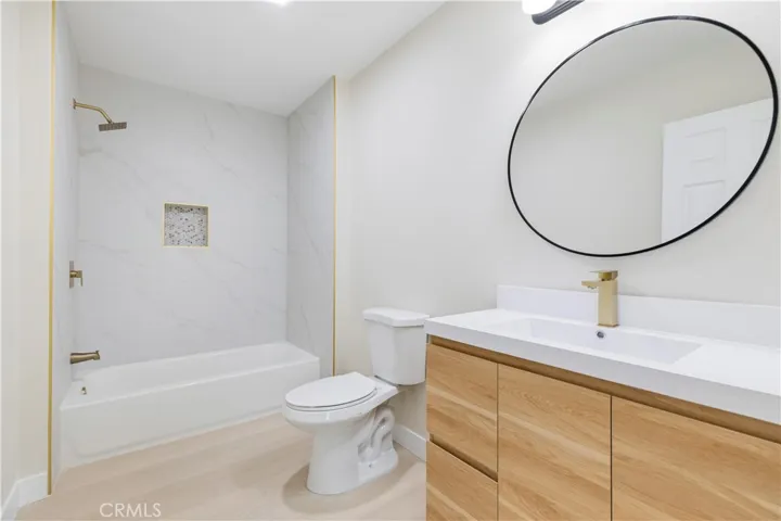 7108 Quakertown Avenue, Winnetka, California 91306