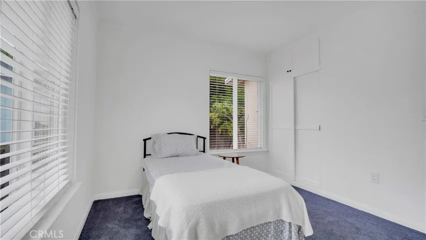 10207 Camarillo Street, Toluca Lake, California 91602