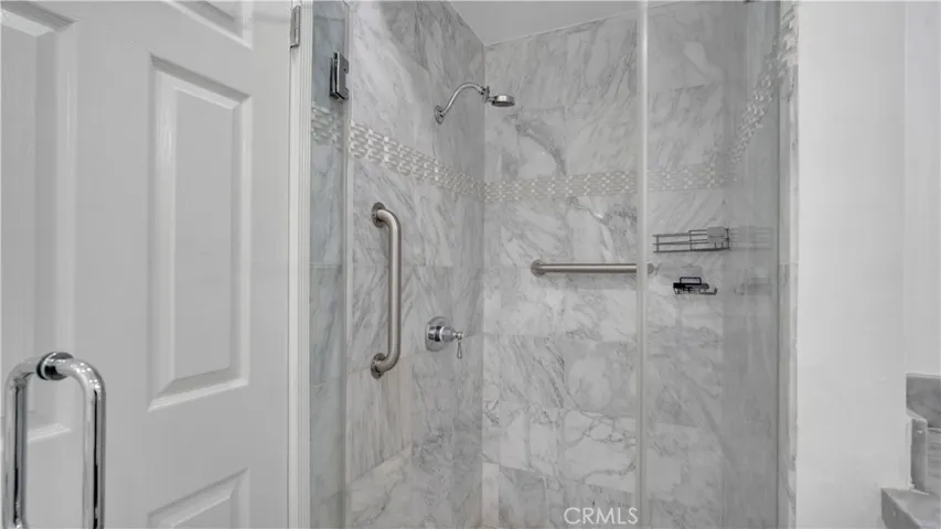 10207 Camarillo Street, Toluca Lake, California 91602