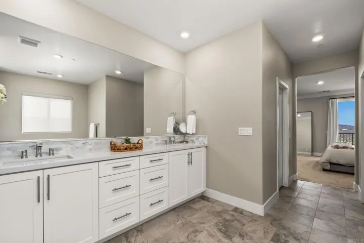 15431 Van Lodensteyn Way, San Diego, California 92127