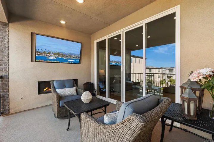 15431 Van Lodensteyn Way, San Diego, California 92127