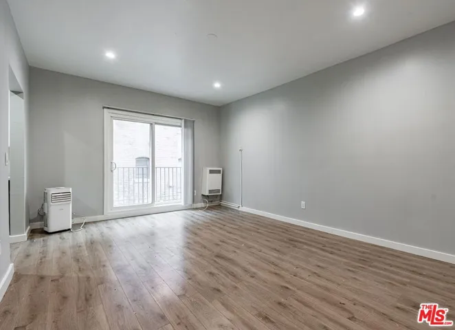 747 S New Hampshire Avenue, Los Angeles, California 90005