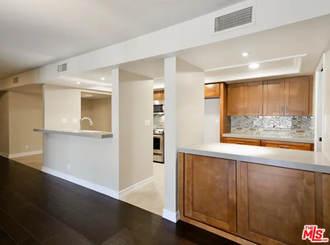 10660 Wilshire Boulevard 705, Los Angeles, California 90024