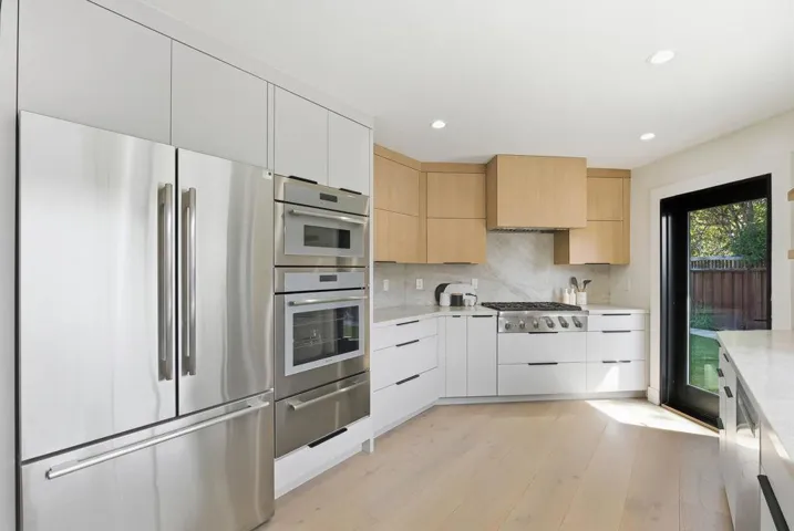 845 Pollard Road, Los Gatos, California 95032