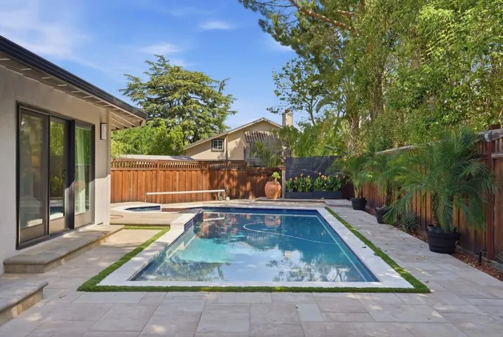 845 Pollard Road, Los Gatos, California 95032