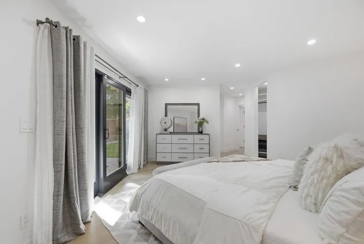 845 Pollard Road, Los Gatos, California 95032