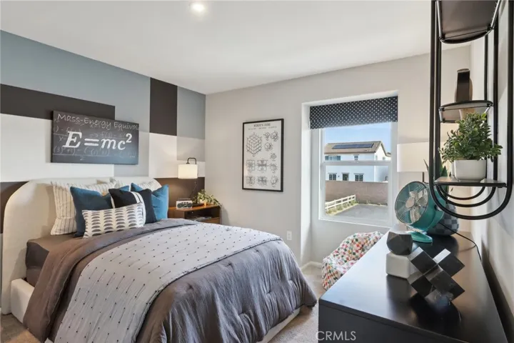 MODEL HOME
