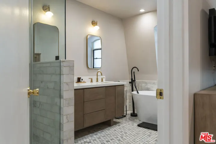 648 Wilcox Avenue, Los Angeles, California 90004