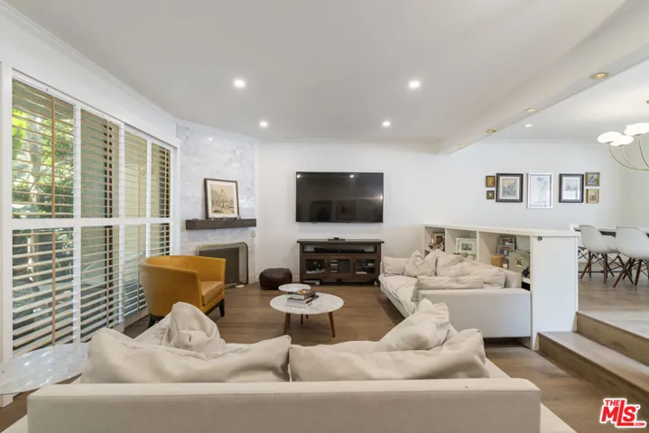 648 Wilcox Avenue, Los Angeles, California 90004
