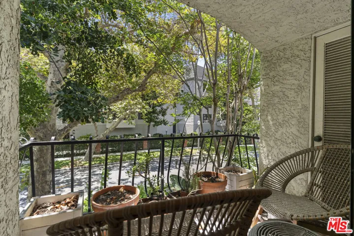 648 Wilcox Avenue, Los Angeles, California 90004