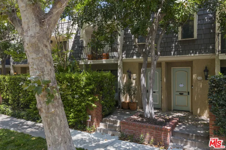 648 Wilcox Avenue, Los Angeles, California 90004
