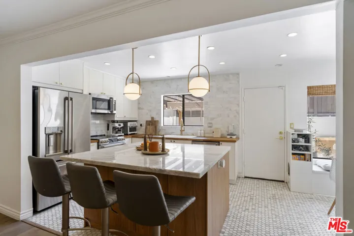 648 Wilcox Avenue, Los Angeles, California 90004