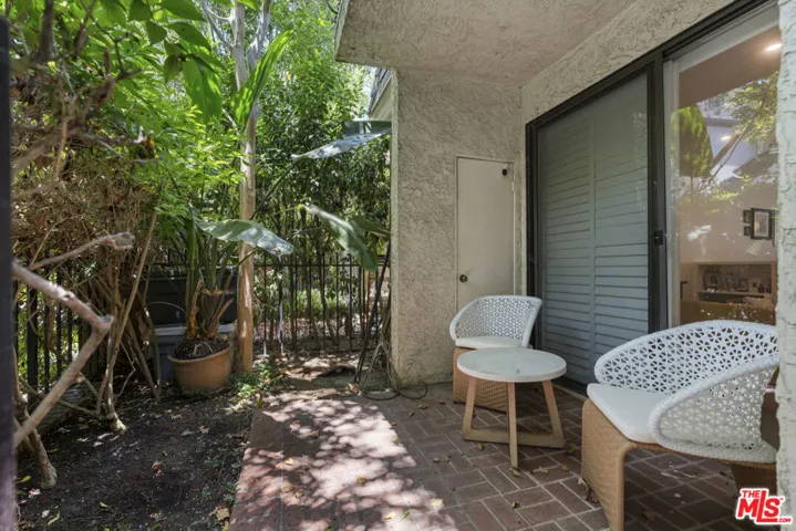 648 Wilcox Avenue, Los Angeles, California 90004