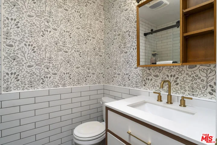 648 Wilcox Avenue, Los Angeles, California 90004