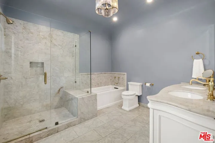 187 N Citrus Avenue, Los Angeles, California 90036