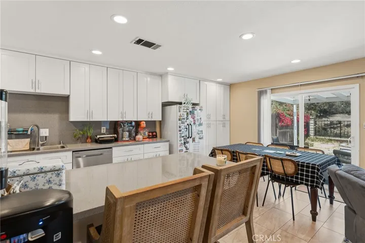 5259 Creekside Rd, Camarillo, California 93012