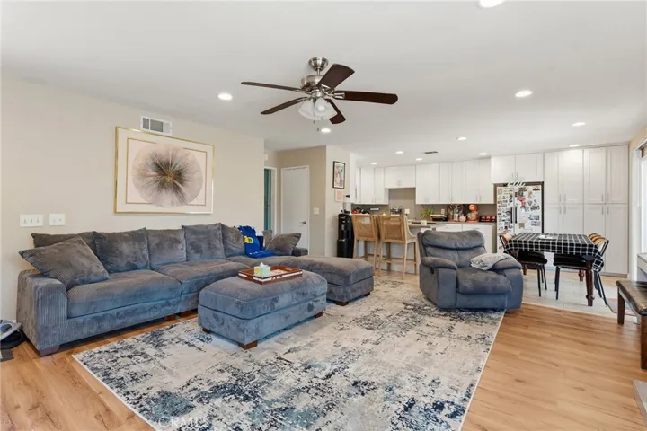 5259 Creekside Rd, Camarillo, California 93012