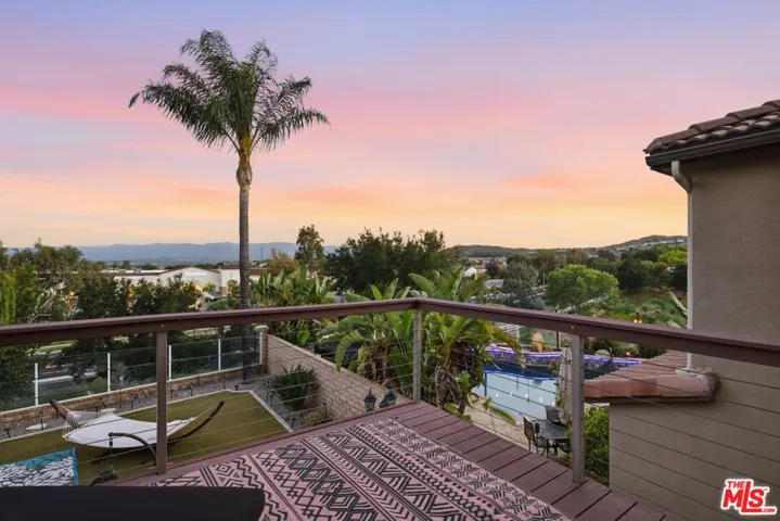 28937 Mirada Circulo, Valencia, California 91354