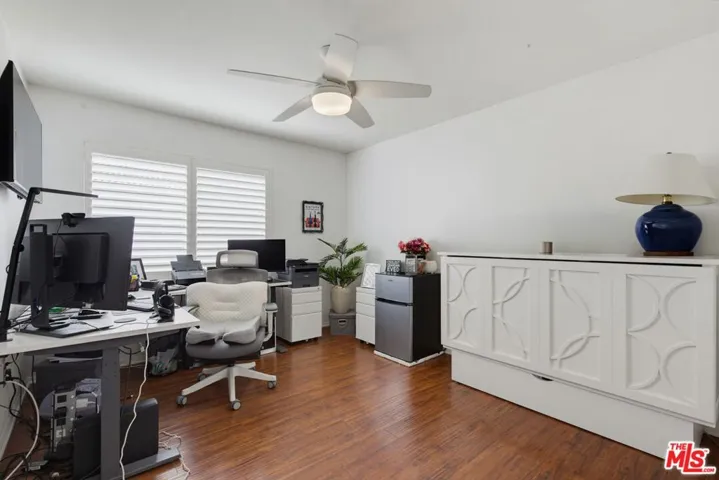 28937 Mirada Circulo, Valencia, California 91354